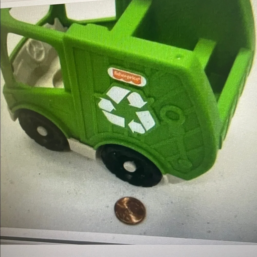 Fisher Price Little People GREEN GARBAGE TRASH TRUCK and man